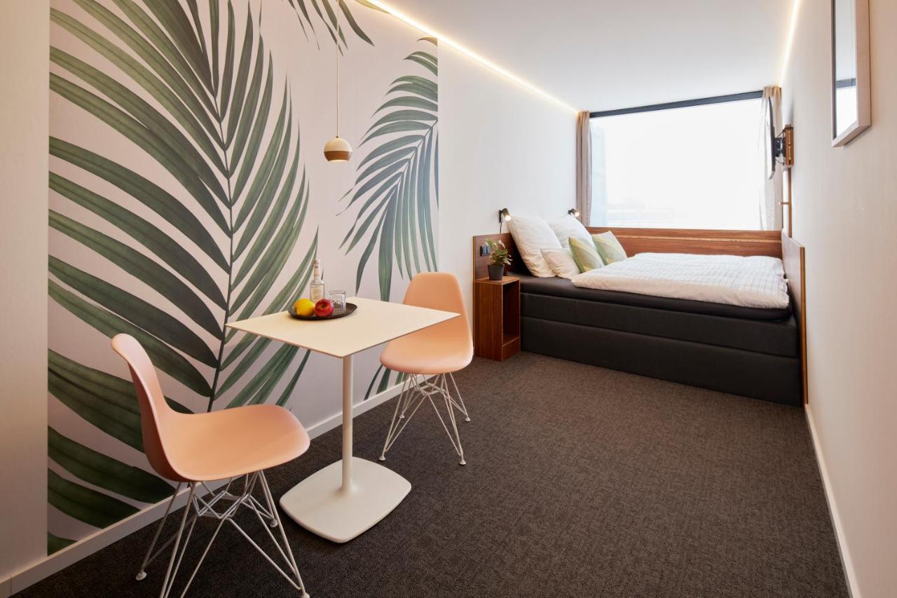 Tin Inn - Erkelenz - Das Hotel Aus Hochwertig Ausgebauten Ueberseecontainern Ngoại thất bức ảnh